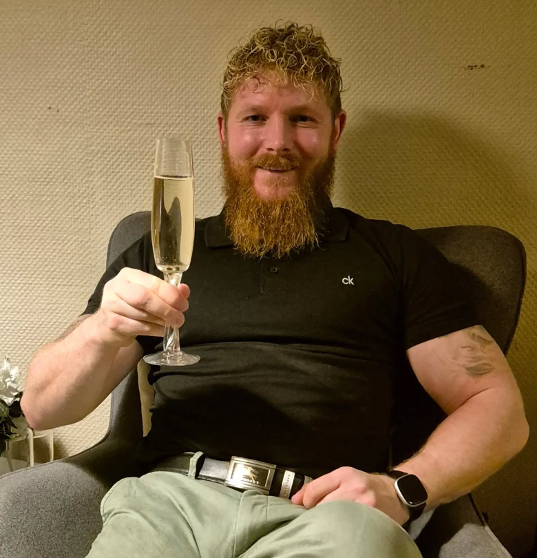 <strong>Mark T. </strong>